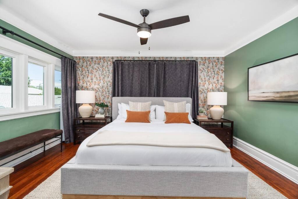Grape Escape Inn & Suites Lodi Bagian luar foto